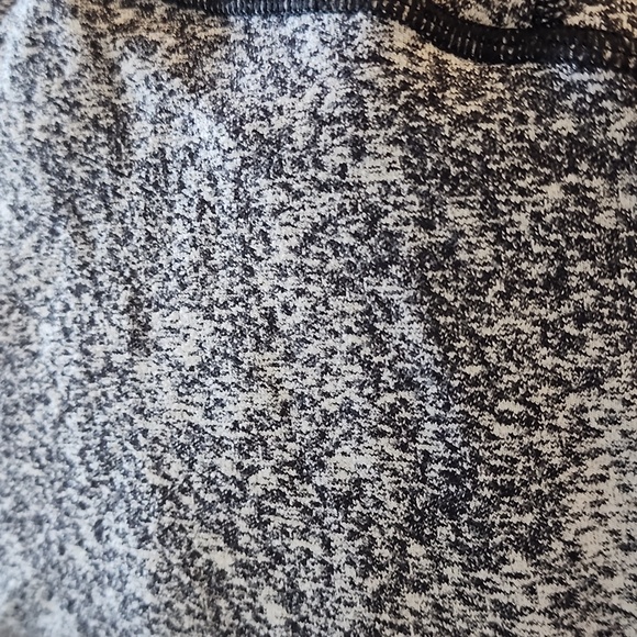 7 Lululemon High Rise Leggings - Picture 5 of 5